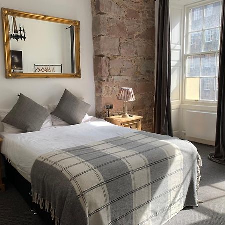 Royal Mile Balconies By The Castle Aparthotel Edimburgo Exterior foto