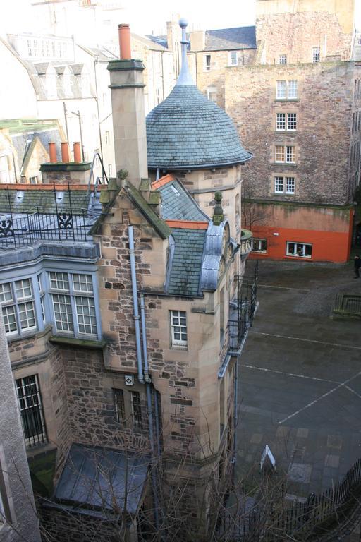 Royal Mile Balconies By The Castle Aparthotel Edimburgo Exterior foto The Old Tolbooth, Edinburgh